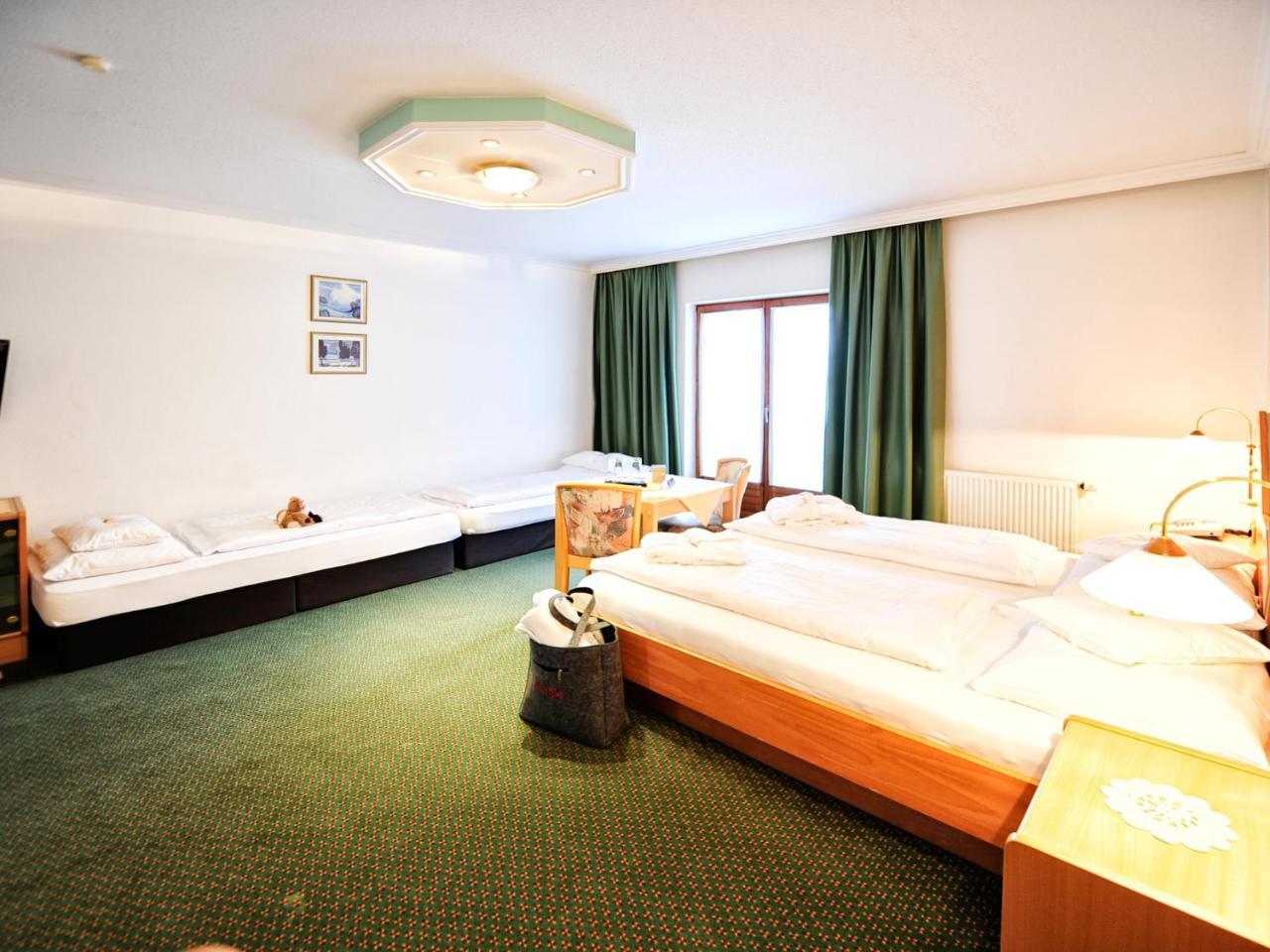 Hotel Theresia Ramsau im Zillertal Εξωτερικό φωτογραφία